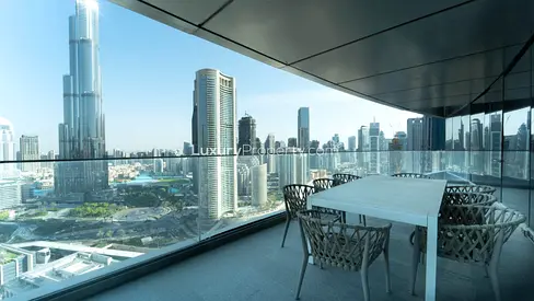 Burj Khalifa Views | Largest Balcony | Vacant