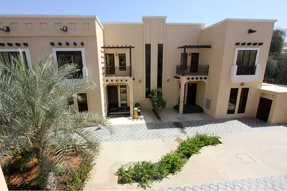 Good condition / specious room and hall / maid room / prime location