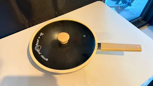 Cooker King Wok Pan with Glass Lid – Honeycomb Non-Stick, Like New