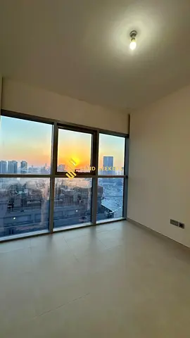Ready To Move ! Spacious Layout ! Prime Location