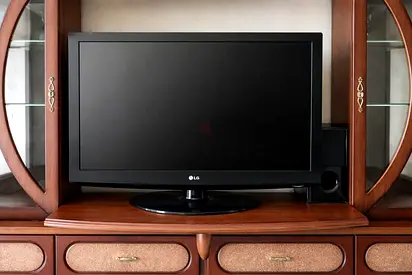 Throwaway-Priced, LG TV 42 Inches –Sharaf DG – Available in Discovery Gardens, Dubai