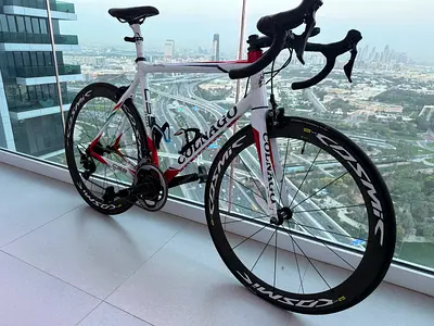 Colnago C59 road bike. Mavic cosmic wheels