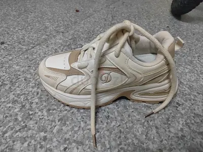 Beige/cream casual chunky sneakers