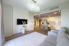 Vacant | Spacious Layout | Upgraded Unit