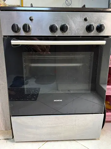 Siemens freestanding gas cooker with oven - used, good working condition
