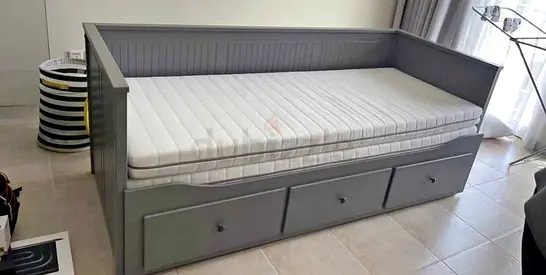 IKEA Hamnes Day bed with 3 storage drawers underneath and with 2 IKEA mattresses