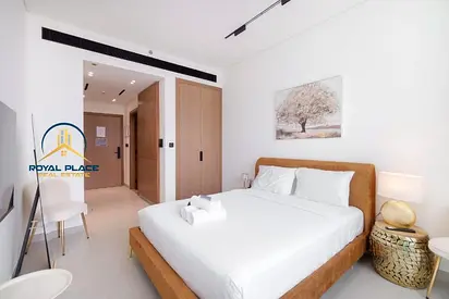 READY TO MOVE IN I 12 CHEQUES I HIGHLY FURNISHED I SPACIOUS
