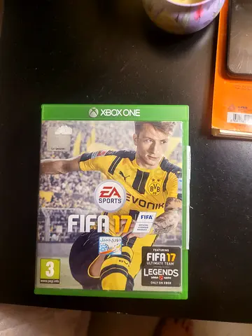 FIFA 17 (Xbox One) - Disc in Case, Good Condition