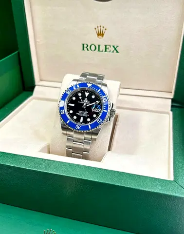 Rolex Submariner-style Stainless Steel Master Copy Watch with Blue Bezel (Box included)