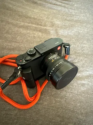 Leica Q (Typ 116) – Excellent Condition + Accessories