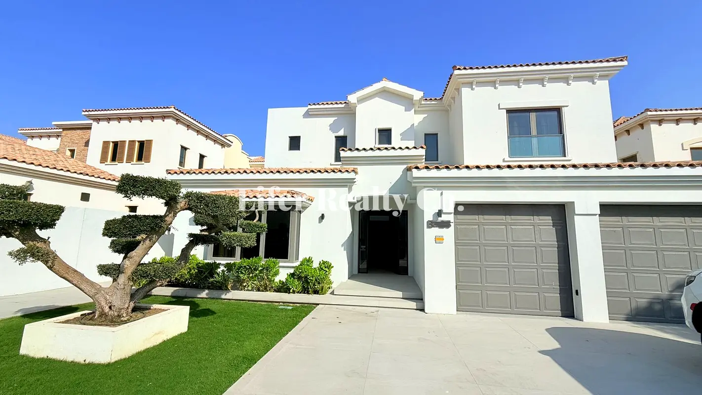 Luxurious Villa I Golf View I Available now