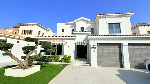 Luxurious Villa I Golf View I Available now