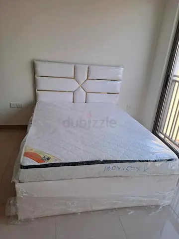 I am selling bed frame