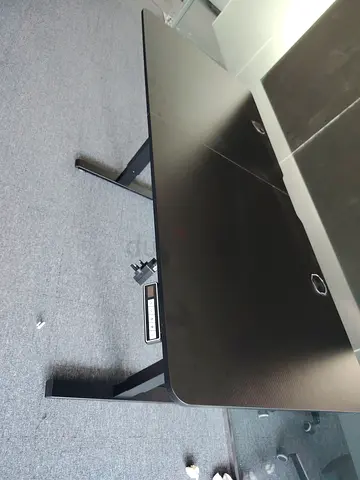 Adjustable Black Office Desk / Sit-Stand Table