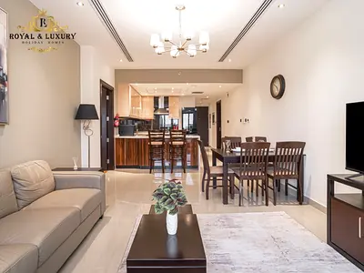 1BR Opp Bay Square | Spacious | Downtown Area