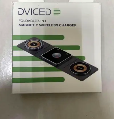 New wireless charger جديد in 1 3 شاحن لا سلكي
السعر قابل للتفاوض