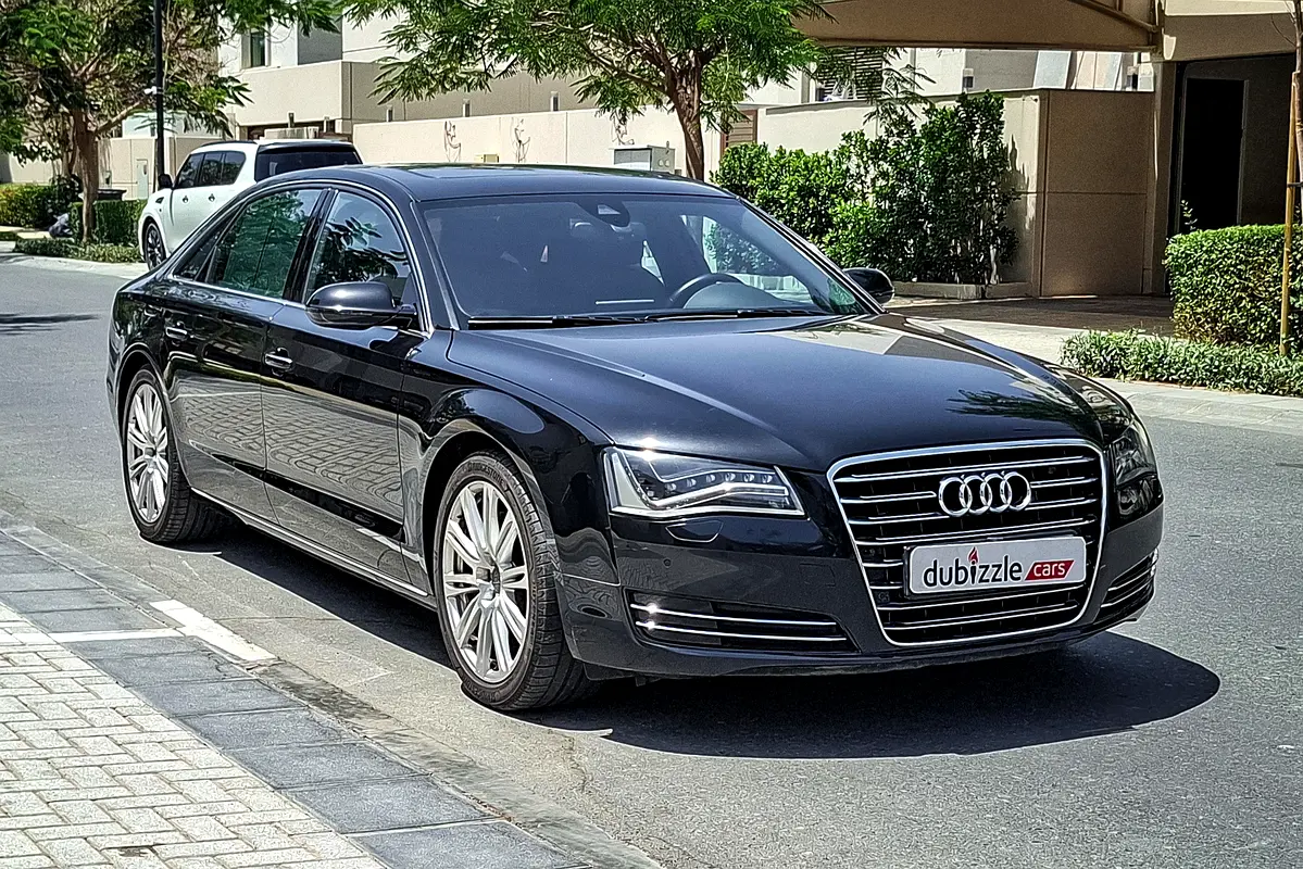 Audi A8 2014 — photo 1 of 18