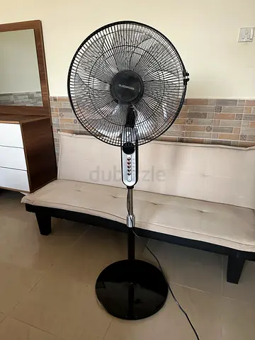 Standing Pedestal Fan with remote control