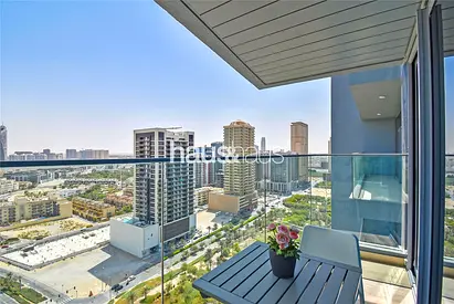 High floor | Vacant | Strong demand