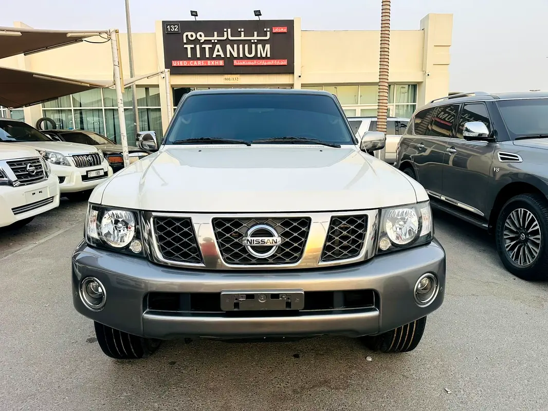 Nissan Patrol Safari 2020 — photo 1 of 20