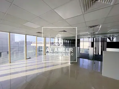 High-Floor Office | Panoramic Views | Near Metro