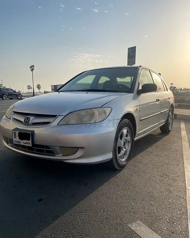 Honda sivic in very good condition , 202400km only , very good AC , Price is negotiable