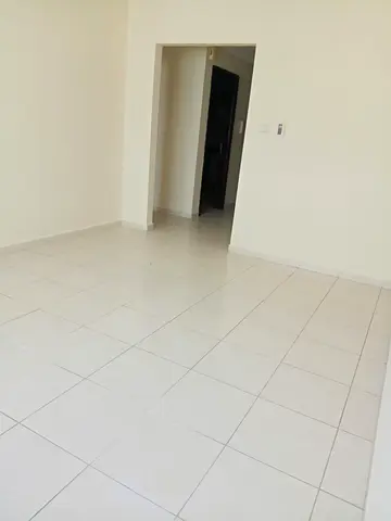 شقة غرفتين وصالة للإيجار – القاسمية الند  فرصة مميزة للسكن في شقة راقية بموقع حيوي وقريب من جميع الخدمات، مع إطلالة جميلة تضيف راحة وهدوء لحياتك اليوم