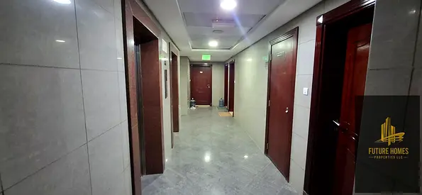 Lavish 2bhk with free parking on prime location