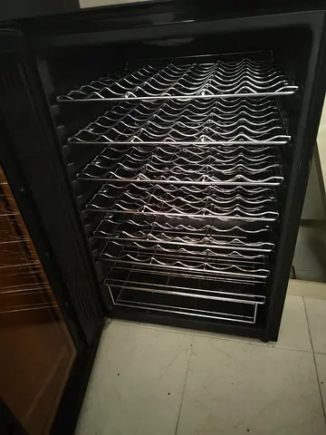 Frigidaire 36 bottle wine cooler / beverage fridge