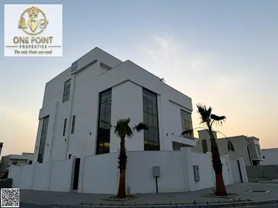 فيلا فاخرة | مع مصعد | جاهزة للسكن | أفضل عرض
