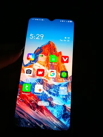 OPPO A18