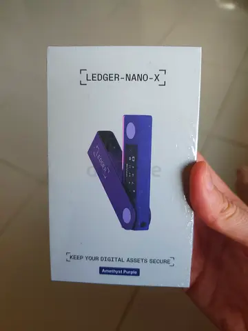 Ledger Nano X amesthyst purple crypto key
