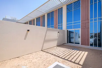 Elegant | Coroner| Stylish 1 BR |Front parking