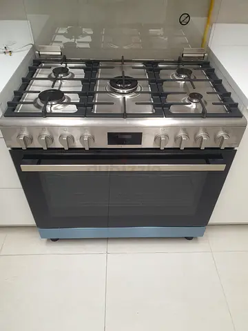 Bosch Series 6 Stainless Steel Gas Range - Good Condition 90CM