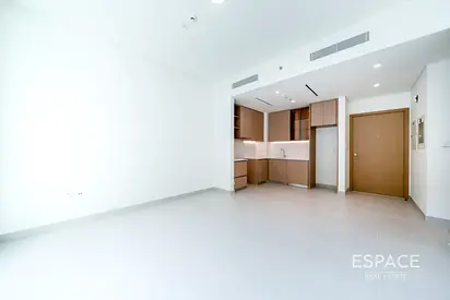 Vacant | Ground Floor | Brand New