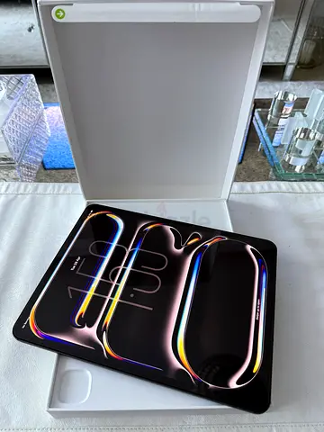 iPad Pro M5 13 inch 256GB Wi-Fi 5G Celular