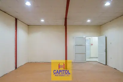 950 sqft storage warehouse available for rent in Al Quoz 1 (BK)