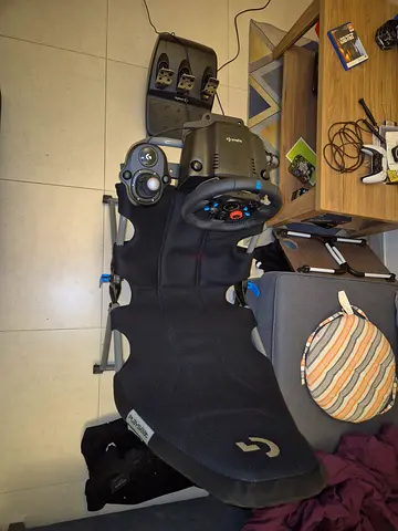 Logitech G Racing Wheel with Pedals and Seat - Complete Set