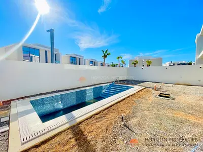 Corner Unit | Pool & Elevator | Marjan