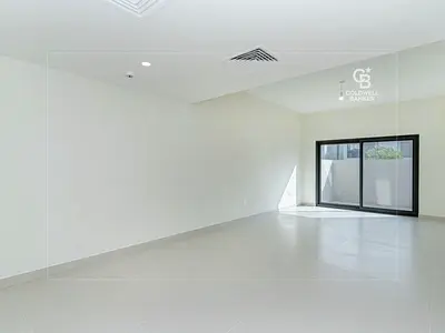 Modern Living | Spacious | Corner Unit