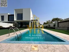 A villa with all electricity, water and air conditioning fees included, on the main street, ready to
