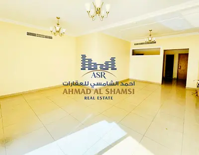 Spacious 2BHK With Balcony || Maid Room || Very Prime Location