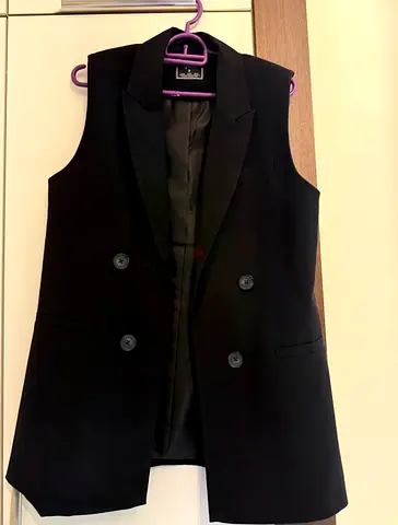 Black Double-Breasted Sleeveless Blazer Vest - Medium