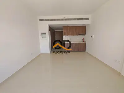 [ Big Studio In Gated Community Direct connect MALL Jym Pool Parking Free