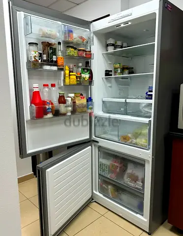 Siemens New Model Bottom Freezer Refrigerator model  KG55NVL21M by ika