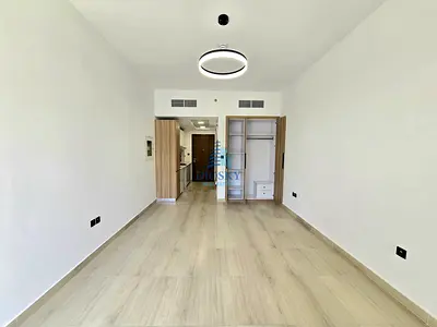Bright Unit | Spacious | Vacant & Ready