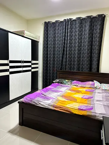 Master Bedroom with Separate washroom near to Bus stop, mall and park available for monthly rental