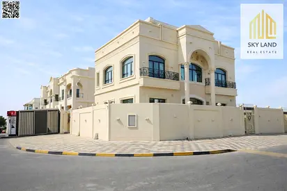 Direct from the owner, water and electricity included, turnkey delivery