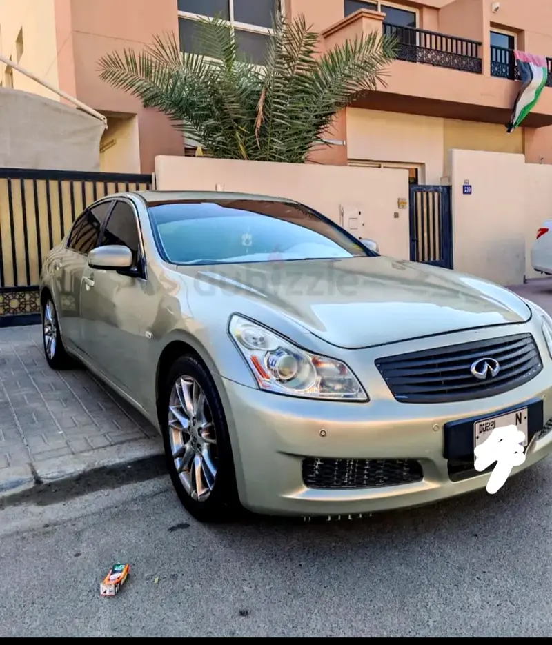Infiniti G35 2008 — photo 1 of 4
