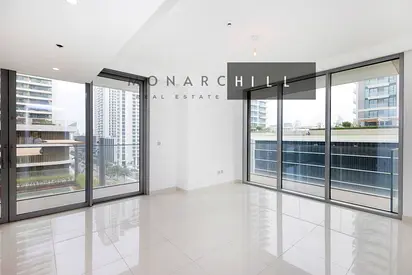 Corner Unit | Larger layout | Palm Views